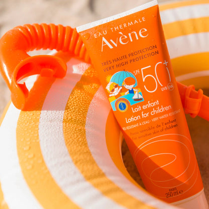 AVÈNE - Protección solar - Pieles sensibles  - Leche para niños SPF 50+